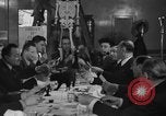 Standbild Freitag 13 Club Philadelphia Pennsylvania USA, 1940, aus Sekunde 15 historischem Filmmaterial Videoclip 65675046733