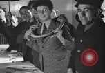Standbild Freitag 13 Club Philadelphia Pennsylvania USA, 1940, aus Sekunde 32 historischem Filmmaterial Videoclip 65675046733