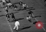 Standbild berühmten Fußball-Highlights von 1940 United States USA, 1940, aus Sekunde 9 historischem Filmmaterial Videoclip 65675046739