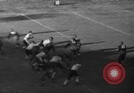 Standbild berühmten Fußball-Highlights von 1940 United States USA, 1940, aus Sekunde 22 historischem Filmmaterial Videoclip 65675046739