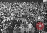 Standbild berühmten Fußball-Highlights von 1940 United States USA, 1940, aus Sekunde 34 historischem Filmmaterial Videoclip 65675046739