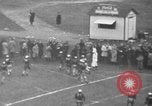 Standbild berühmten Fußball-Highlights von 1940 United States USA, 1940, aus Sekunde 57 historischem Filmmaterial Videoclip 65675046739