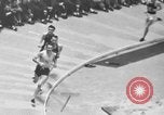 Standbild Indoor WM-Meile United States USA, 1941, aus Sekunde 9 historischem Filmmaterial Videoclip 65675046744