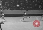 Standbild Indoor WM-Meile United States USA, 1941, aus Sekunde 17 historischem Filmmaterial Videoclip 65675046744
