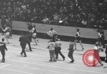 Standbild Indoor WM-Meile United States USA, 1941, aus Sekunde 22 historischem Filmmaterial Videoclip 65675046744