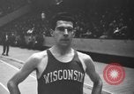 Standbild Indoor WM-Meile United States USA, 1941, aus Sekunde 25 historischem Filmmaterial Videoclip 65675046744