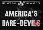 Standbild Waghalsige Sportstunts Anfang der 1940er Jahre United States USA, 1941, aus Sekunde 4 historischem Filmmaterial Videoclip 65675046747