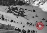 Standbild Waghalsige Sportstunts Anfang der 1940er Jahre United States USA, 1941, aus Sekunde 23 historischem Filmmaterial Videoclip 65675046747
