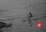 Standbild Waghalsige Sportstunts Anfang der 1940er Jahre United States USA, 1941, aus Sekunde 35 historischem Filmmaterial Videoclip 65675046747