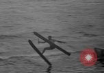 Standbild Waghalsige Sportstunts Anfang der 1940er Jahre United States USA, 1941, aus Sekunde 36 historischem Filmmaterial Videoclip 65675046747