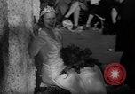 Standbild Rose Bowl Parade 1941 Pasadena California USA, 1941, aus Sekunde 38 historischem Filmmaterial Videoclip 65675046748