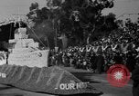 Standbild Rose Bowl Parade 1941 Pasadena California USA, 1941, aus Sekunde 40 historischem Filmmaterial Videoclip 65675046748