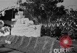 Standbild Rose Bowl Parade 1941 Pasadena California USA, 1941, aus Sekunde 43 historischem Filmmaterial Videoclip 65675046748