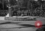 Standbild Rose Bowl Parade 1941 Pasadena California USA, 1941, aus Sekunde 44 historischem Filmmaterial Videoclip 65675046748