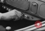 Standbild Alkohol-O-Mat breathalyzer Hamburg Deutschland, 1960, aus Sekunde 16 historischem Filmmaterial Videoclip 65675046756
