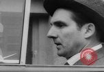Standbild Alkohol-O-Mat breathalyzer Hamburg Deutschland, 1960, aus Sekunde 17 historischem Filmmaterial Videoclip 65675046756