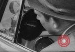 Standbild Alkohol-O-Mat breathalyzer Hamburg Deutschland, 1960, aus Sekunde 33 historischem Filmmaterial Videoclip 65675046756