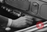Standbild Alkohol-O-Mat breathalyzer Hamburg Deutschland, 1960, aus Sekunde 34 historischem Filmmaterial Videoclip 65675046756
