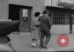 Standbild Alkohol-O-Mat breathalyzer Hamburg Deutschland, 1960, aus Sekunde 55 historischem Filmmaterial Videoclip 65675046756