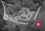 Standbild Ehe der Herzog von Windsor und Wallis Warfield Simpson Frankreich, 1937, aus Sekunde 10 historischem Filmmaterial Videoclip 65675046760