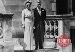 Standbild Ehe der Herzog von Windsor und Wallis Warfield Simpson Frankreich, 1937, aus Sekunde 37 historischem Filmmaterial Videoclip 65675046760