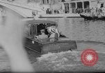 Standbild Ehe der Herzog von Windsor und Wallis Warfield Simpson Frankreich, 1937, aus Sekunde 60 historischem Filmmaterial Videoclip 65675046760