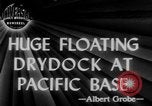 Standbild US Navy schwimmende Trockendock im Pazifischen Ozean Pacific Theater, 1945, aus Sekunde 1 historischem Filmmaterial Videoclip 65675046769