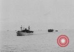 Standbild US Navy schwimmende Trockendock im Pazifischen Ozean Pacific Theater, 1945, aus Sekunde 18 historischem Filmmaterial Videoclip 65675046769