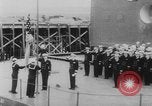 Standbild US Navy schwimmende Trockendock im Pazifischen Ozean Pacific Theater, 1945, aus Sekunde 28 historischem Filmmaterial Videoclip 65675046769
