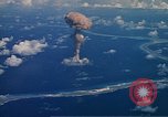 Image Opération CROSSROADS l'atoll de Bikini Iles Marshall, 1946, de la seconde 62 séquences d'archives historiques vidéo 65675046793