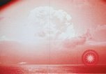 Immagine di Zuni shot test nucleari Pacific Proving Grounds Isole Marshall, 1956, secondo 34 filmato di repertorio 65675046795