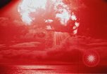 Immagine di Zuni shot test nucleari Pacific Proving Grounds Isole Marshall, 1956, secondo 46 filmato di repertorio 65675046795