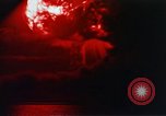 Immagine di Zuni shot test nucleari Pacific Proving Grounds Isole Marshall, 1956, secondo 53 filmato di repertorio 65675046795