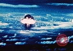 Standbild Nuclear Test Enewetak Atoll Marshall Inseln, 1952, aus Sekunde 32 historischem Filmmaterial Videoclip 65675046796