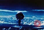 Standbild Nuclear Test Enewetak Atoll Marshall Inseln, 1952, aus Sekunde 45 historischem Filmmaterial Videoclip 65675046796