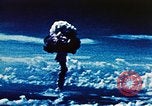 Standbild Nuclear Test Enewetak Atoll Marshall Inseln, 1952, aus Sekunde 61 historischem Filmmaterial Videoclip 65675046796