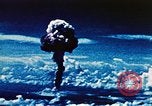 Standbild Nuclear Test Enewetak Atoll Marshall Inseln, 1952, aus Sekunde 62 historischem Filmmaterial Videoclip 65675046796