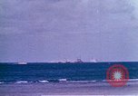 Immagine di Bomba nucleare il test in mare Le isole della Micronesia Oceano Pacifico, 1955, secondo 3 filmato di repertorio 65675046798