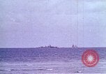 Immagine di Bomba nucleare il test in mare Le isole della Micronesia Oceano Pacifico, 1955, secondo 4 filmato di repertorio 65675046798