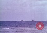 Immagine di Bomba nucleare il test in mare Le isole della Micronesia Oceano Pacifico, 1955, secondo 7 filmato di repertorio 65675046798