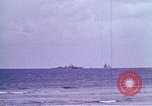 Immagine di Bomba nucleare il test in mare Le isole della Micronesia Oceano Pacifico, 1955, secondo 10 filmato di repertorio 65675046798