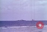 Immagine di Bomba nucleare il test in mare Le isole della Micronesia Oceano Pacifico, 1955, secondo 15 filmato di repertorio 65675046798