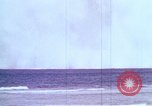Immagine di Bomba nucleare il test in mare Le isole della Micronesia Oceano Pacifico, 1955, secondo 48 filmato di repertorio 65675046798