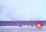 Immagine di Bomba nucleare il test in mare Le isole della Micronesia Oceano Pacifico, 1955, secondo 57 filmato di repertorio 65675046798