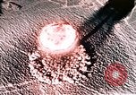 Standbild Nuclear Test Nye County Nevada USA, 1955, aus Sekunde 19 historischem Filmmaterial Videoclip 65675046799