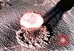 Standbild Nuclear Test Nye County Nevada USA, 1955, aus Sekunde 21 historischem Filmmaterial Videoclip 65675046799
