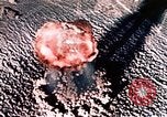 Standbild Nuclear Test Nye County Nevada USA, 1955, aus Sekunde 30 historischem Filmmaterial Videoclip 65675046799