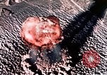 Standbild Nuclear Test Nye County Nevada USA, 1955, aus Sekunde 31 historischem Filmmaterial Videoclip 65675046799