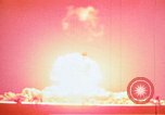 Standbild Nuclear Test Mikronesischen Inseln Pazifischer Ozean, 1955, aus Sekunde 15 historischem Filmmaterial Videoclip 65675046800