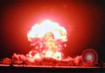 Standbild Nuclear Test Mikronesischen Inseln Pazifischer Ozean, 1955, aus Sekunde 25 historischem Filmmaterial Videoclip 65675046800